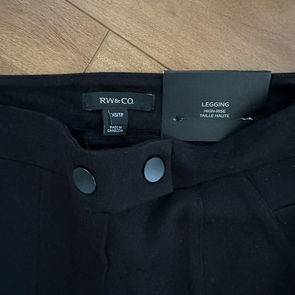 RW black pants - Picture 3 of 7